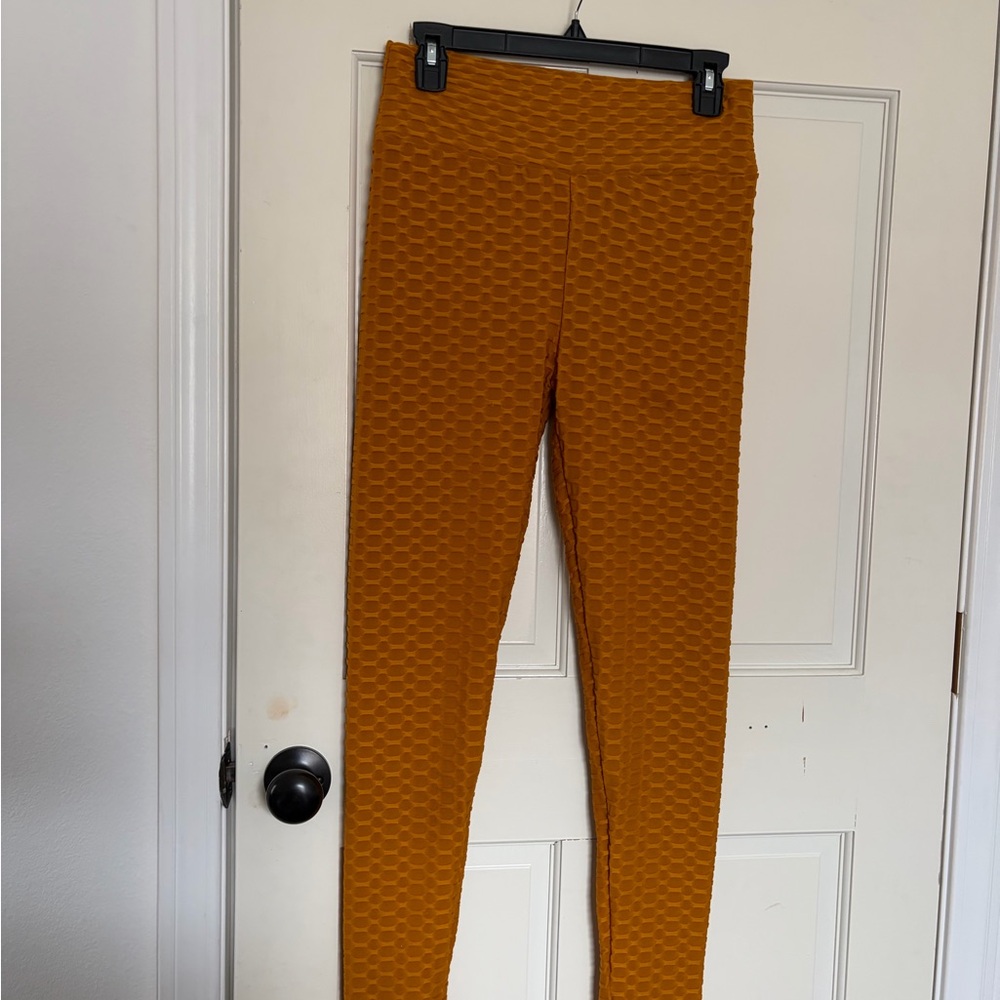 Textured Mustard Leggings